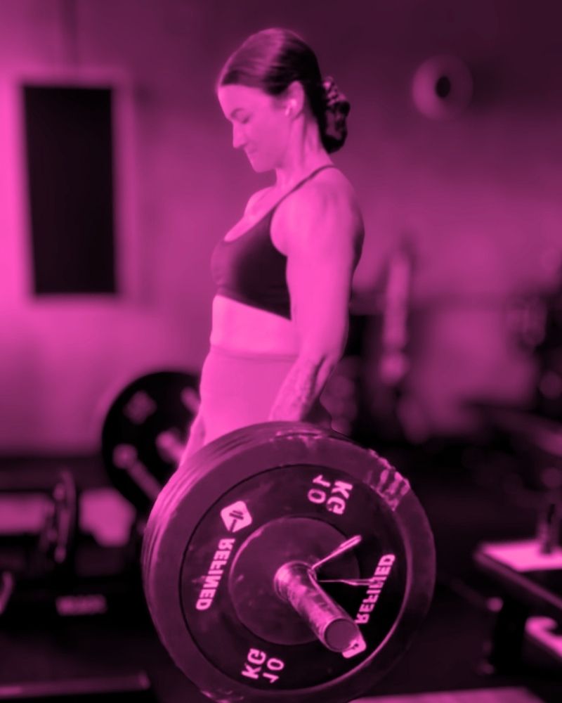 Monika_deadlift_pink_left